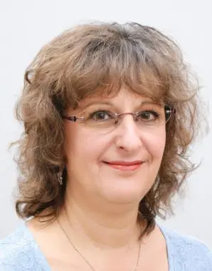 Person aus Bereich Personal & Buchhaltung