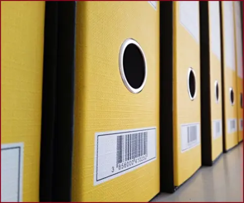 Ordnerreihe symbolisiert die Organisation der Technischen Dokumentation